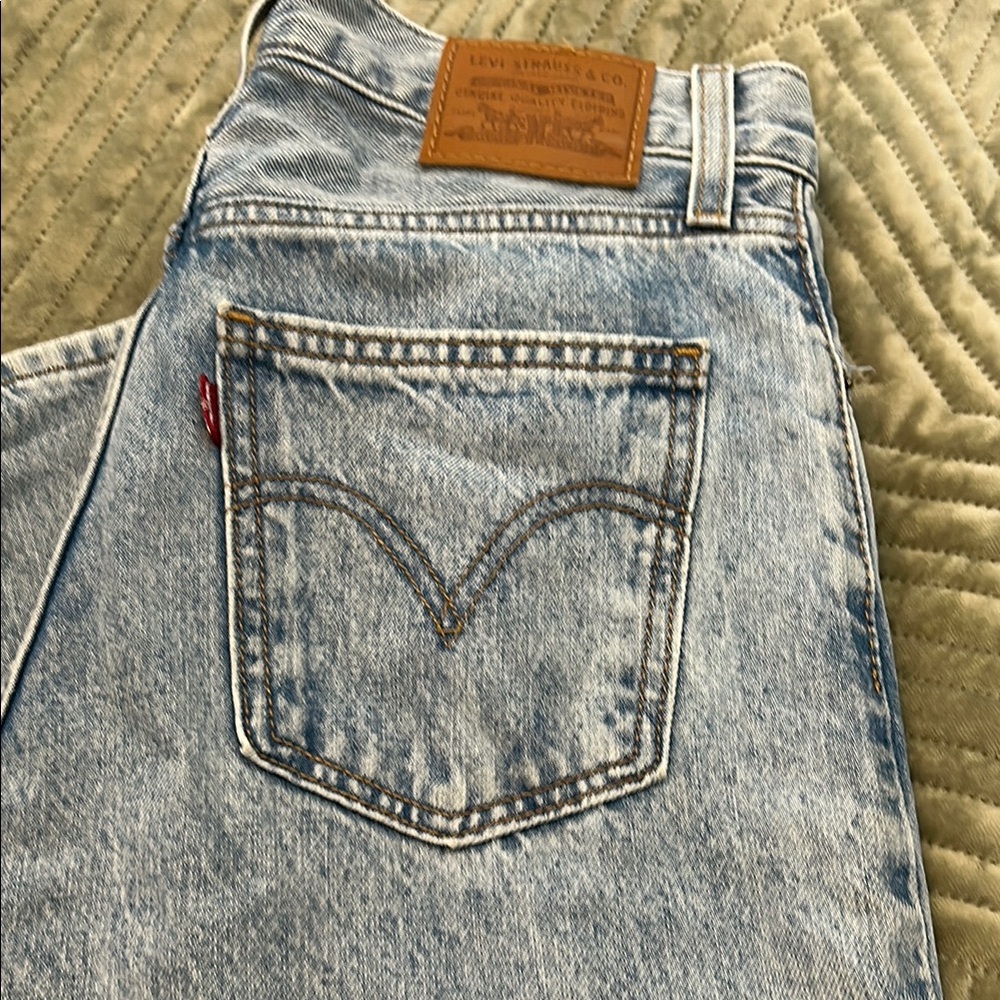 Levi’s Baggy Dad Jeans